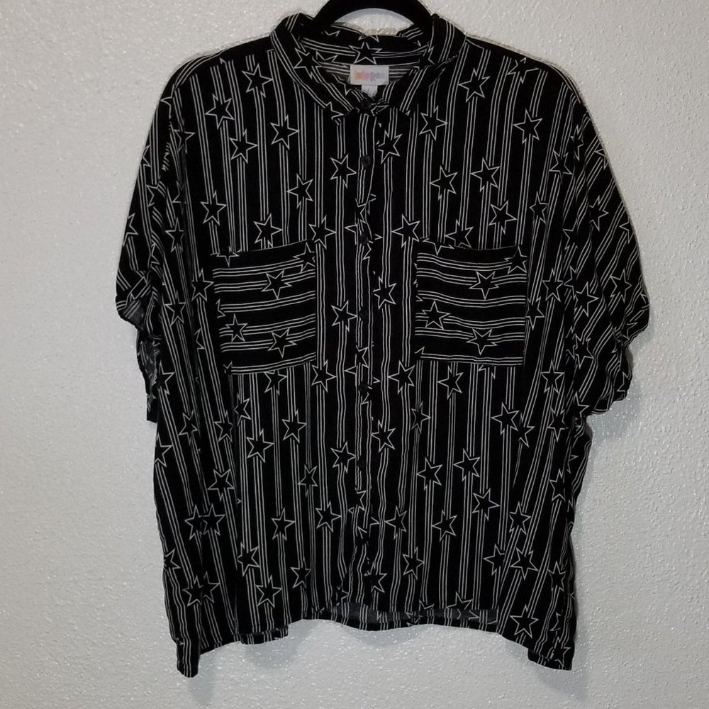 Black Button up top- lularoe Amy- size large